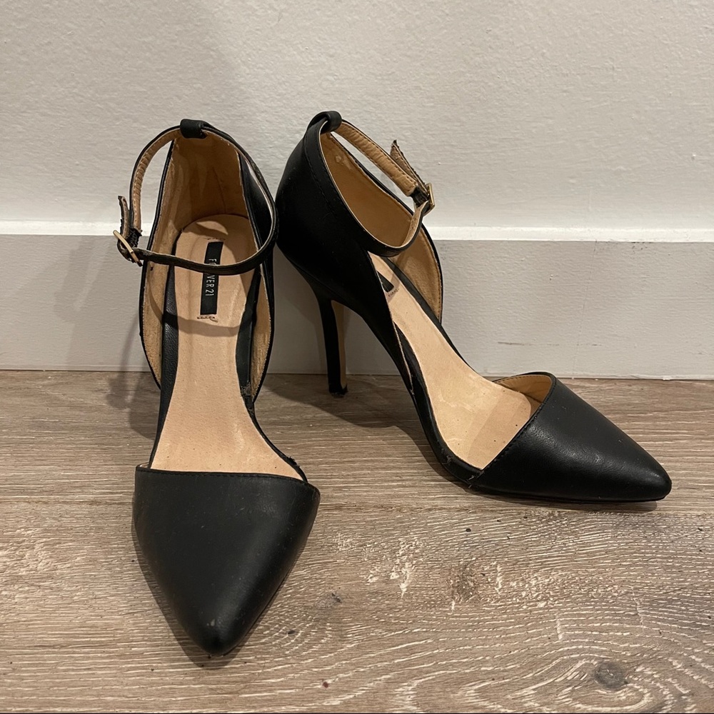Black D’orsay Heels w/ Strap